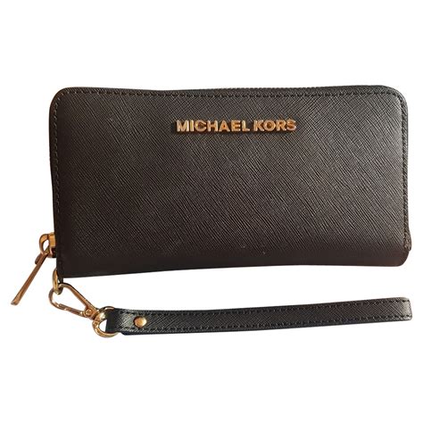 kors michael kors portemonnaie mit schnalle|Michael Kors outlet store.